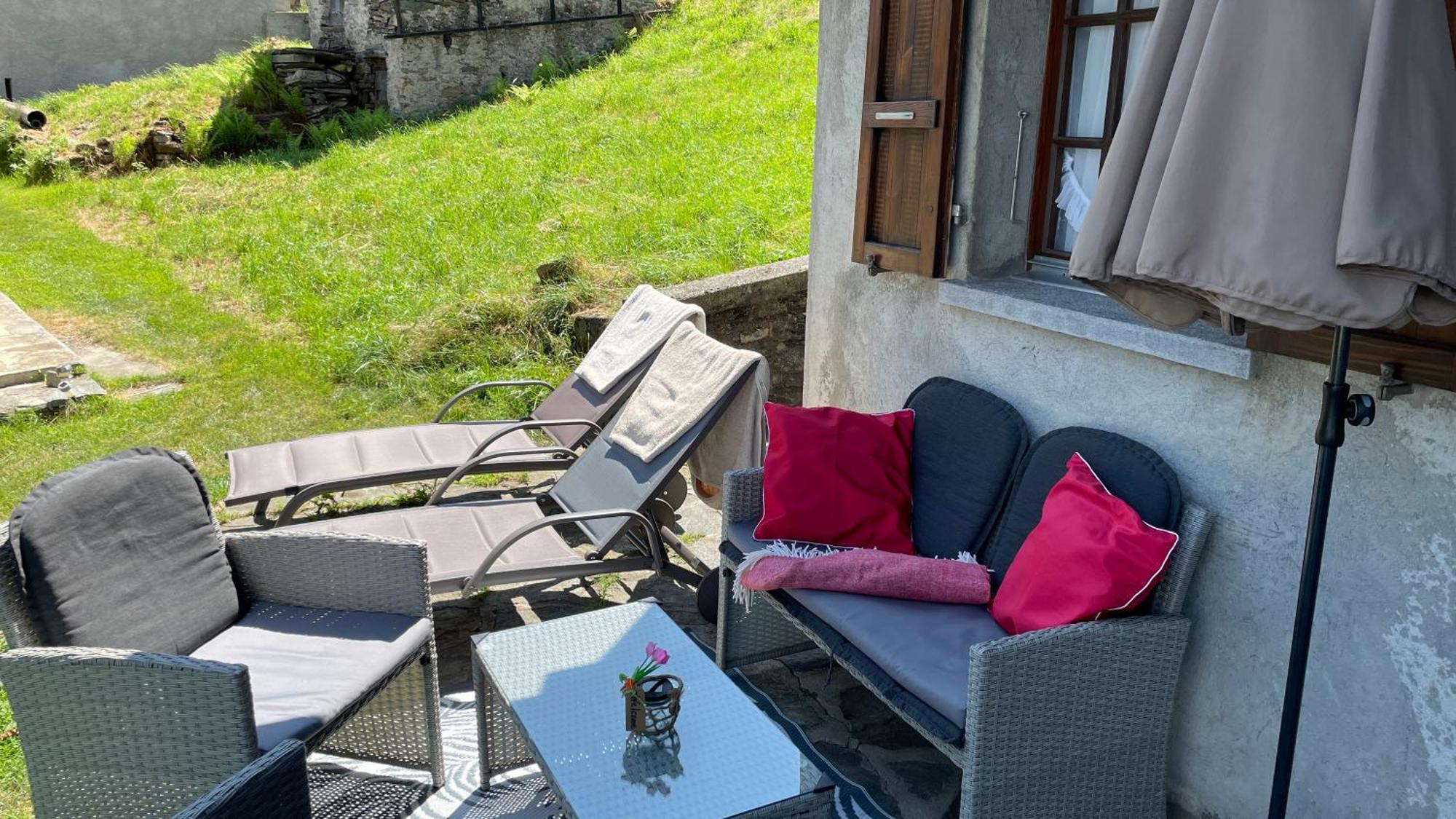 Ferienwohnung Rustico Ai Monti Cadenazzo ภายนอก รูปภาพ
